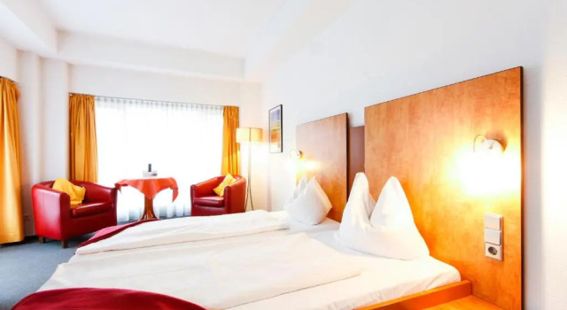 Hotel am Tiergarten, Забронировать Отель Отели Карлсруэ 3 звезды, рядом с Верховный суд, 3*