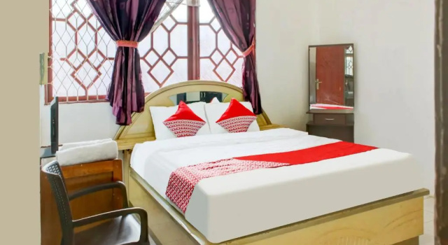 Номер Deluxe RedDoorz near Gapura Kota Banjarmasin