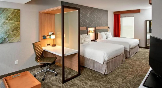 Четырёхместный люкс SpringHill Suites by Marriott Dayton Beavercreek