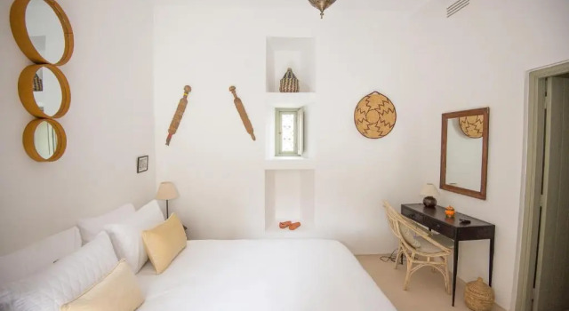 Camera Superior Riad Alia