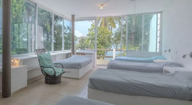 Lakeside Retreat Spacious Family Villa, Book Villa Villaer i Tequesquitengo, Villa
