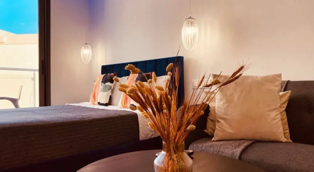 Phaedrus Living Seaside Luxury Flat Athina 118, Boek Hotel Hotels in Paphos met parkeren, in de buurt van Faros Beach, Parkeren