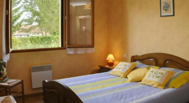 Gîte Rouilly-Sacey, 3 pièces, 4 personnes - FR-1-543-46, Book Hotel Rouilly-Sacey Aube