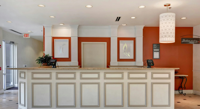 Hilton Garden Inn Oshkosh, Book Hotel Hoteller i Oshkosh med pool, Swimmingpool