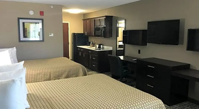 Люкс Deluxe Americas Best Value Inn & Suites