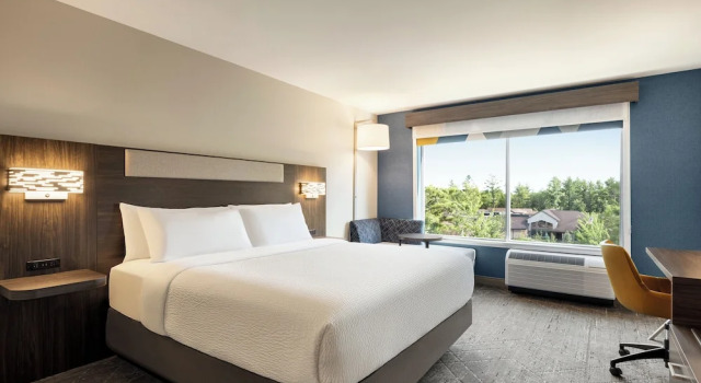 Двухместный номер Standard Holiday Inn Express & Suites Rhinelander by IHG