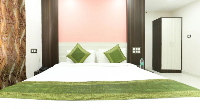 Номер Deluxe Treebo Habitat Suites and Rooms