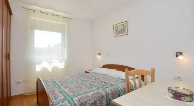 Апартаменты Quiet and Compact Apartment With Balcony