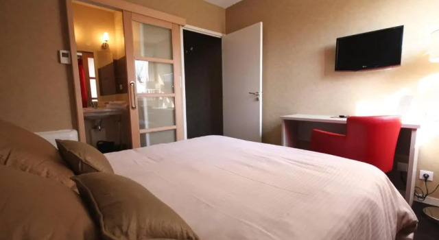 Номер Standard Hôtel dArcins