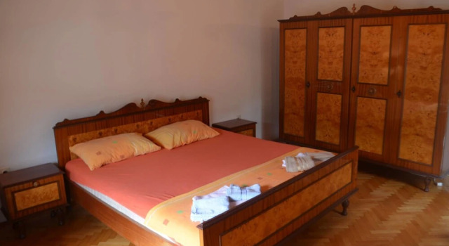 Apartments Peranovic, Book Lejlighed Hoteller i Kotor Riviera med parkering, Parkering
