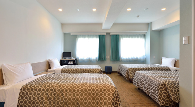 Deluxe Familie Zimmer Community & Spa Naha Central Hotel