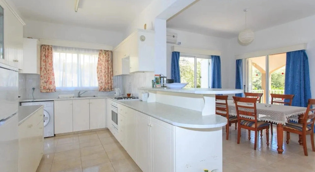 Căsuță Villa Lela Pente Large Private Pool Walk to Beach A C Wifi Car Not Required Eco-friendly - 2167