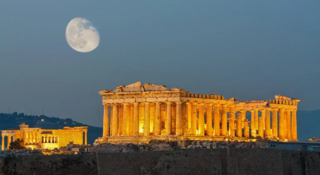 Luxurious mini suite in Athens center