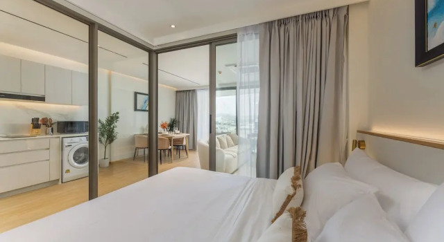 The Aqua Luxury Apart Hotel Waterfront