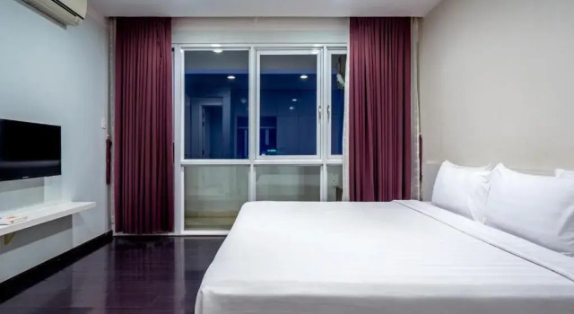 Полулюкс Becamex Hotel Thu Dau Mot