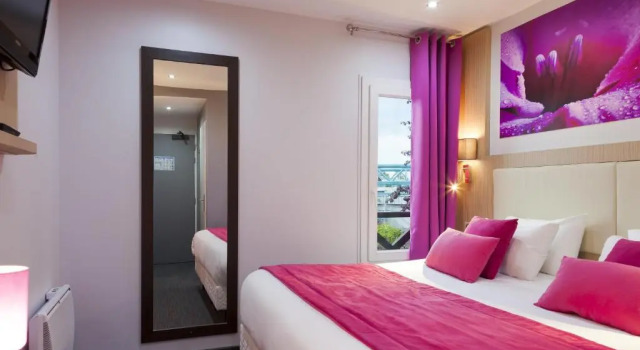 Семейный номер Standard FH Confort Hotel Orléans Comet