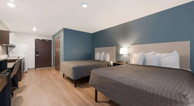 Четырёхместный номер Standard WoodSpring Suites Phoenix-Deer Valley