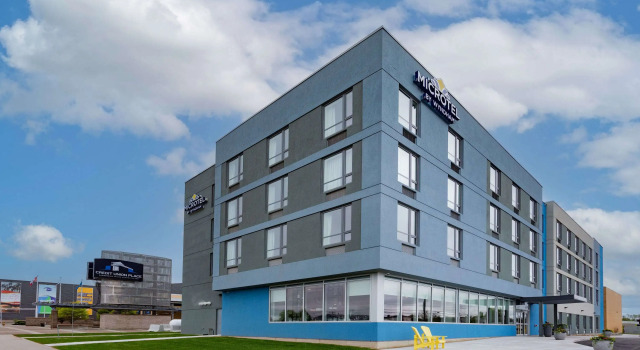 Microtel Inn & Suites by Wyndham Summerside, Buchen Sie Hotel Hotels in Prince Edward Island mit Pool, Schwimmbad