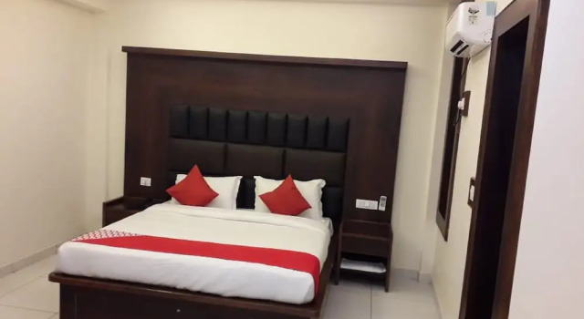 Двухместный номер Deluxe Hotel Royal Stay