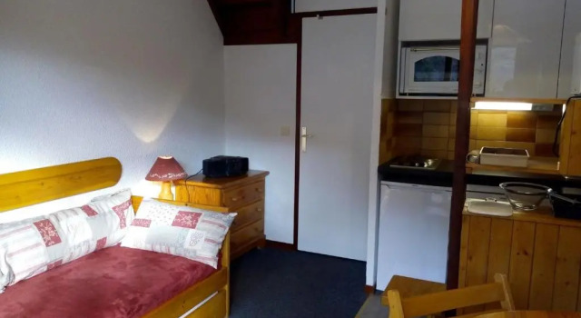 Appartement Les Allues-Méribel, 2 pièces, 4 personnes - FR-1-355-61, Забронировать Апартаменты/квартира Мерибель-ле-Альё Лез-Аллю, рядом с Гондольный подъемник Платьер