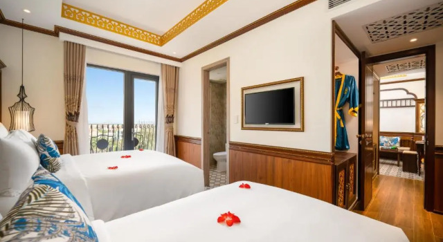 Семейный номер Standard с балконом и с видом на реку Soluna DAnnam - The Art of Hoi An Relaxation - formerly Hoi An Babylon Riverside Hotel