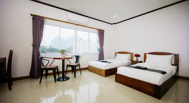 Двухместный номер Standard Sisombat Plaza Hotel