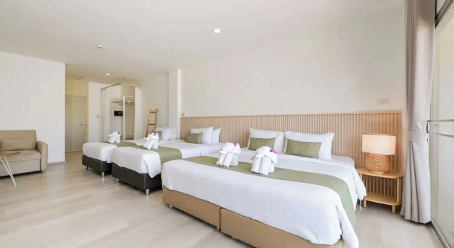 Четырёхместный номер Standard с балконом Little Home Ao Nang