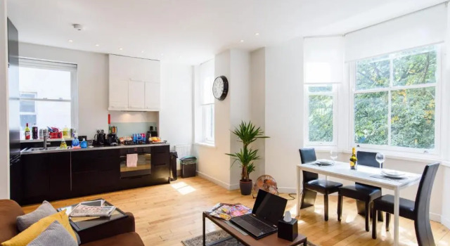 Апартаменты Deluxe Oakfield Premier Apartments-High Speed WiFi-Smart SelfCheckIn-Central Cardiff Gem