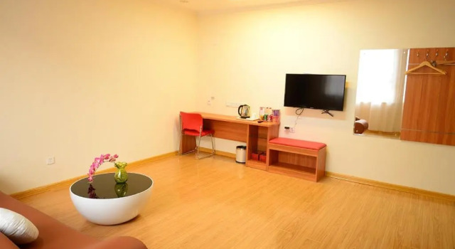 Люкс Business Thank Inn Chain Hotel Shandong Dezhou Canal Development Zone Black Horse