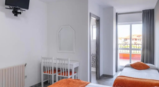 Трёхместный номер Standard Hotel Los Naranjos