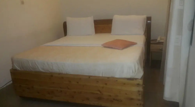 Standard Zimmer Midland Hotel