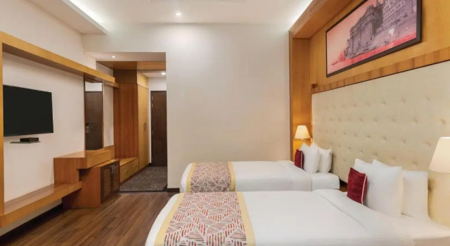 Двухместный номер Premium Ramada by Wyndham Varanasi Katesar