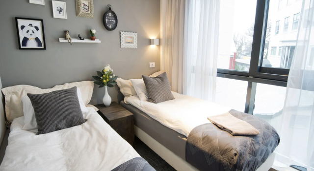 B14 Apartments & Rooms, Забронировать Апартаменты/квартира Отели Хёвюдборгарсвайдид с парковкой, Парковка