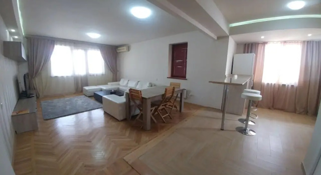 Perhe Huoneisto parvekkeella Cross Apartments and Tours