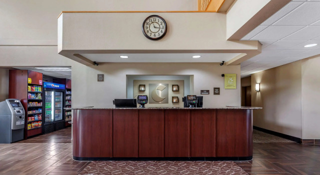 Comfort Suites Delavan - Lake Geneva Area, Book Hotel Hoteller i Delavan med pool, Swimmingpool
