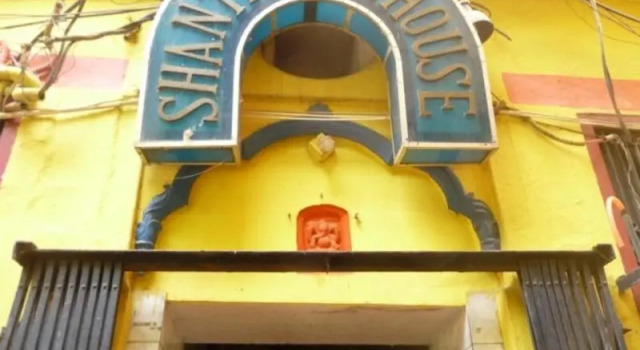 Goroomgo Shanti Guest House Varanasi