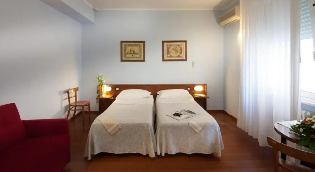 Hotel Mariani, Забронировать Отель Отели Побережья Марок с бассейном, Бассейн