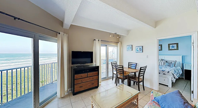 Sparkling Gulf-front W/ Pool & Hot Tub 2 Bedroom Condo, Book Lejlighed Padre Island USA