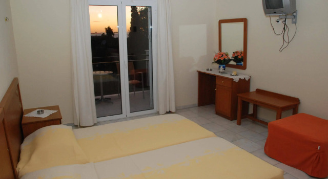 Barbara Studios & Apartments