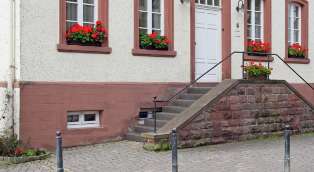 Holiday Home in Gees With Garden,terrace,gardenfurniture,bbq, Varaa Lomakoti Gerolstein Vulkan Eifel
