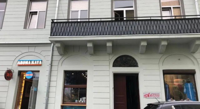 Apartment in a city center! Krakivska,34, Забронировать Апартаменты/квартира Апартаменты Львова, рядом с Первый украинский театр для детей и юношества, Апартаменты/квартира