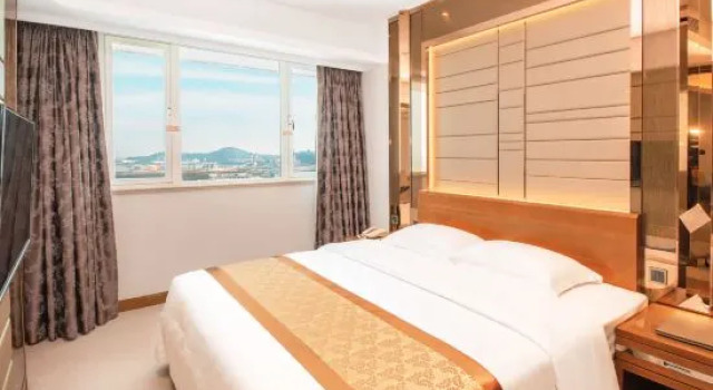 Suite Business Treasure Hotel