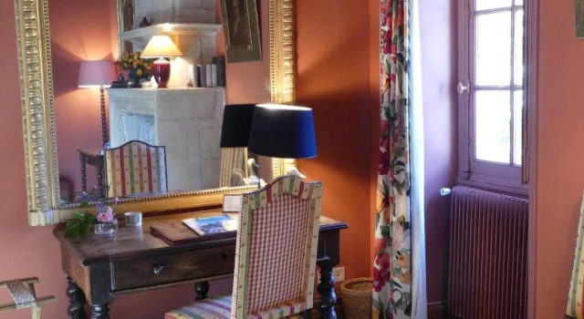 Logis Saint Aubin, Rezerwuj Hotel  