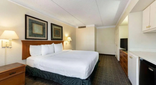 Люкс La Quinta Inn by Wyndham Bossier City