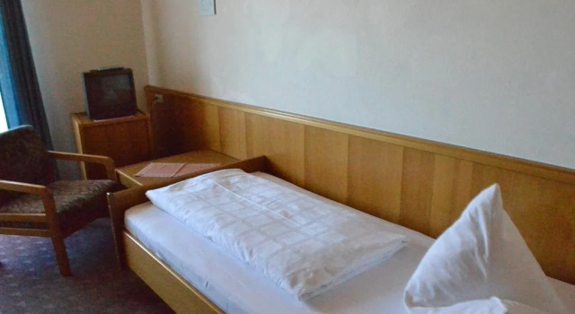 Innviertler Berggasthof, Rezerwuj Hotel Hotele w Salzburg z parkingiem, Parking