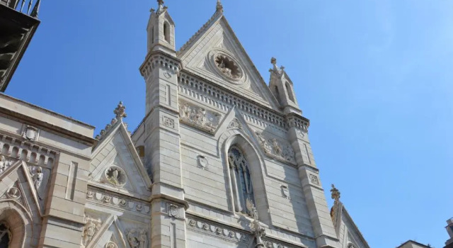 Duomo View Naples, Забронировать Отель «постель и завтрак» Отели Неаполя с завтраком, рядом с Кафедральный собор Неаполя, Завтраки