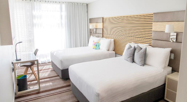Четырёхместный номер Superior Novotel Newcastle Beach