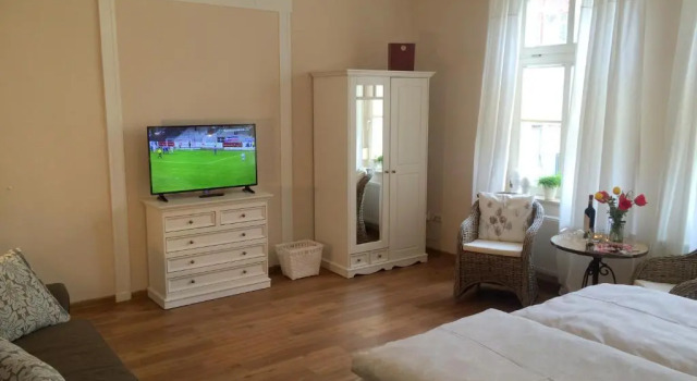 Апартаменты Ferienwohnung am Kaiserhof
