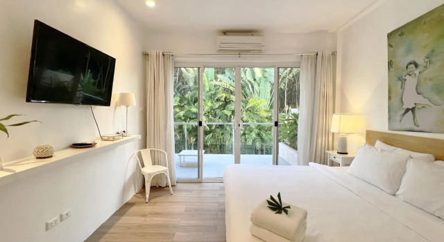 Isara Khao Lak