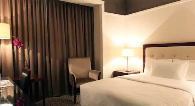 Номер Executive The Plaza Hotel Balanga City